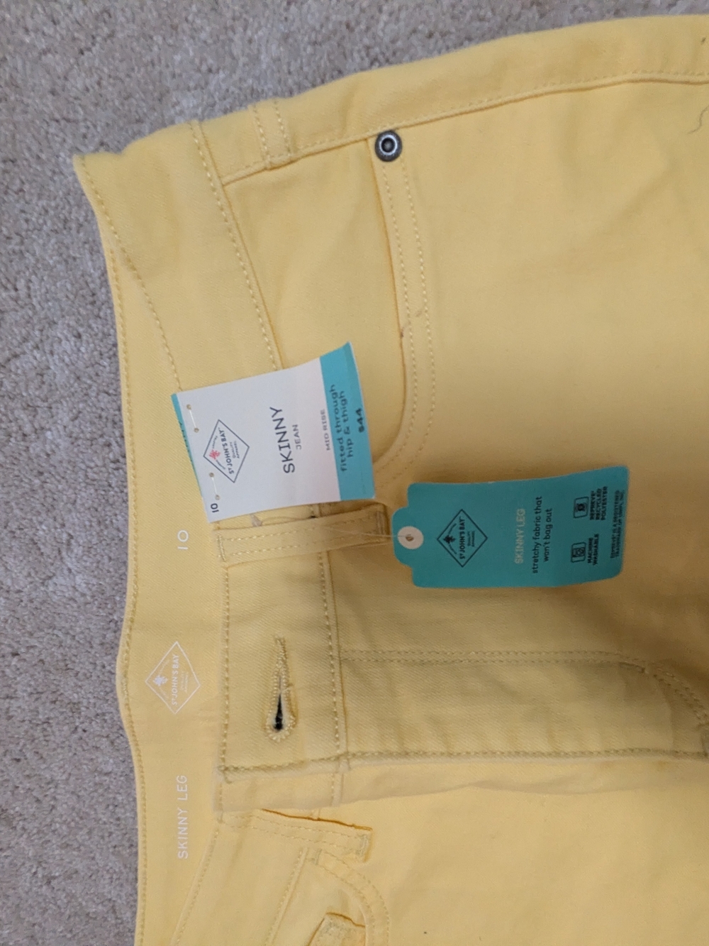 St John's Bay Women’s Skinny Jeans in Pale Yellow